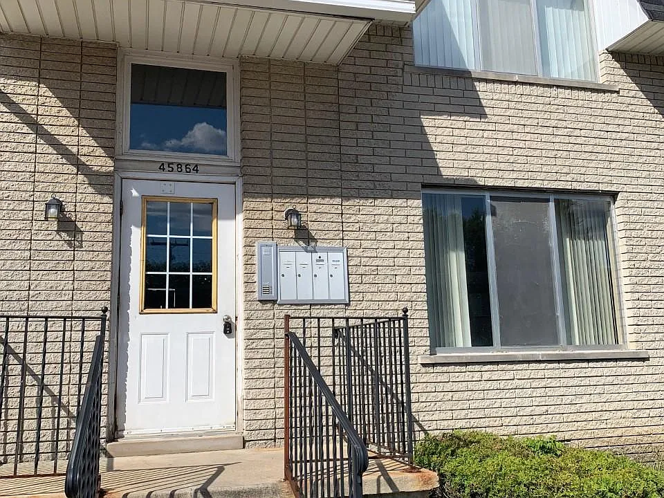 45864 Cass Ave #2
