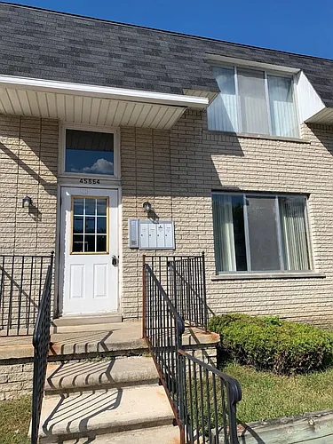 45864 Cass Ave #2 Photo 1