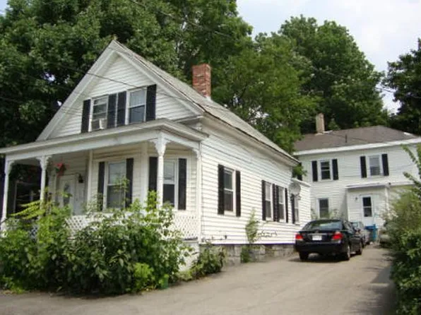 54 Willow St, Lowell, MA 01852