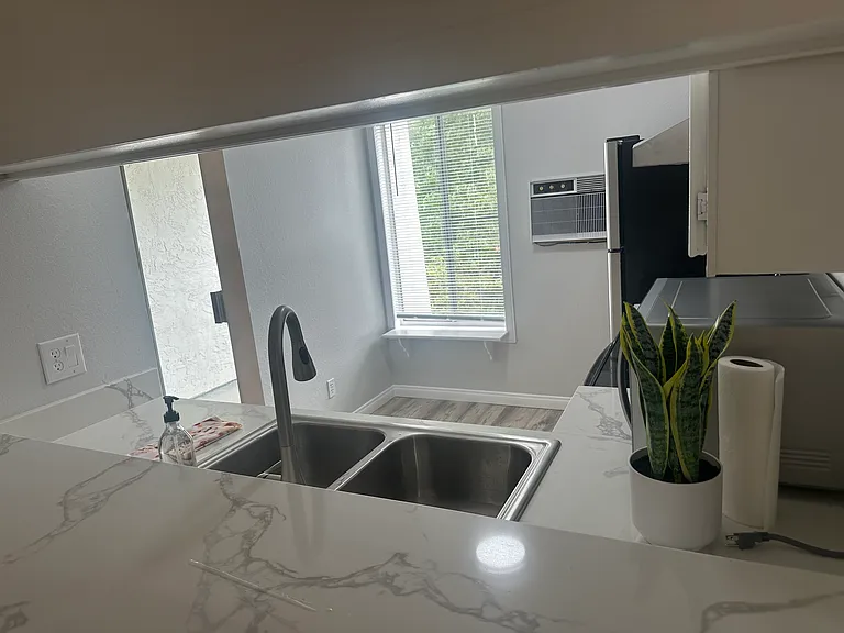 7500 Parkway Dr #300 — Photo 9