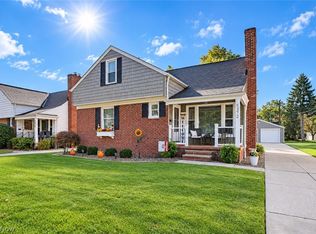 5372 Beacon Rd, Cleveland, OH 44124