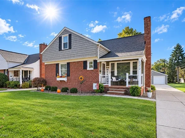 5372 Beacon Rd, Cleveland, OH 44124