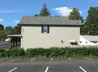 1006 N 4th St, Jeannette, PA 15644