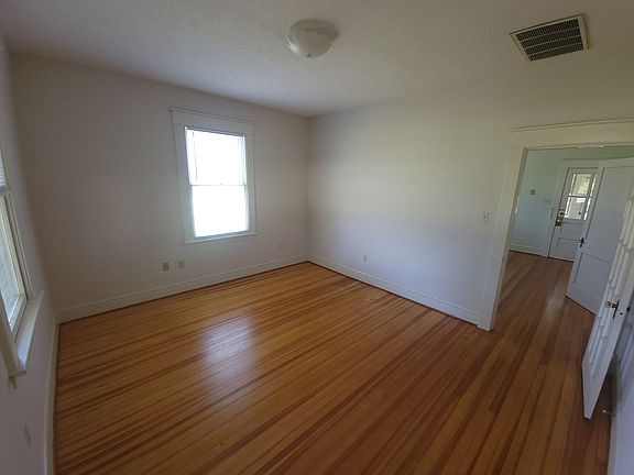 4th image of 5171 Mechanicsville Tpke