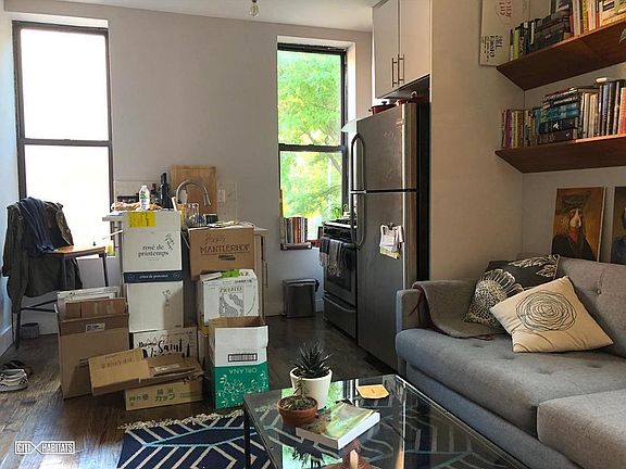 5th image of 493 Macon St APT 2