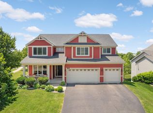 2998 Frontier Dr, Woodbury, MN 55129