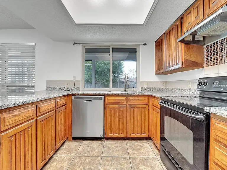 3305 Judy Lynn Dr — Photo 8