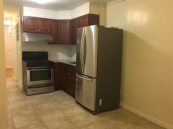 2nd image of 2317 Bragg St #Firstfloor