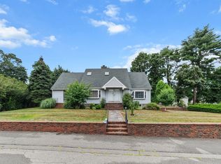 12 Kew Rd, Braintree, MA 02184