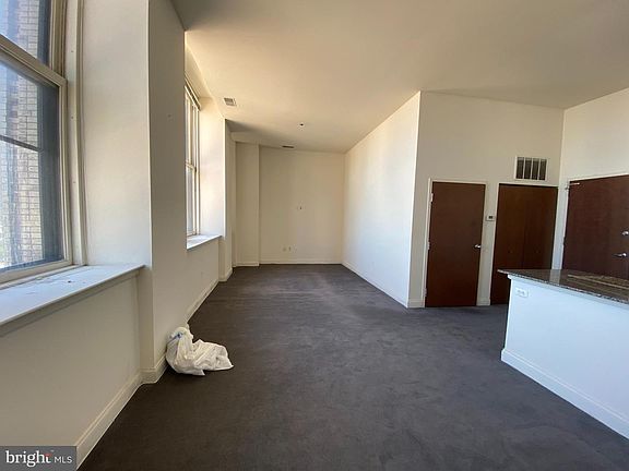 5th image of 1001 Chestnut St #706W