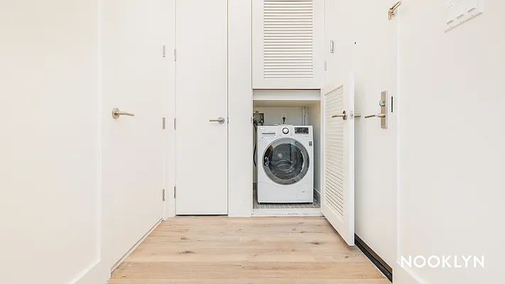 Rented by Nooklyn NYC LLC | media 41