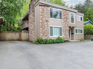 3006 SW Spring Garden St, Portland, OR 97219