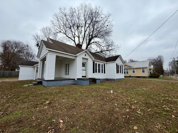 200 Summer St, Martin, TN 38237