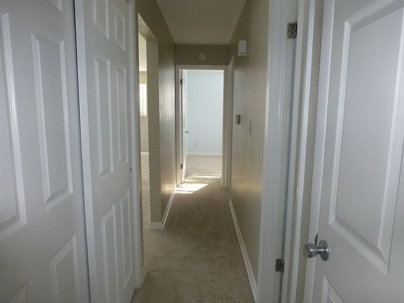 5th image of 841 Kent Ave
