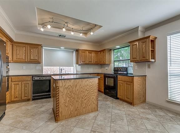 4th image of 2521 Big Oaks Dr