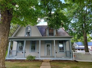 206 High St, Somerset, OH 43783