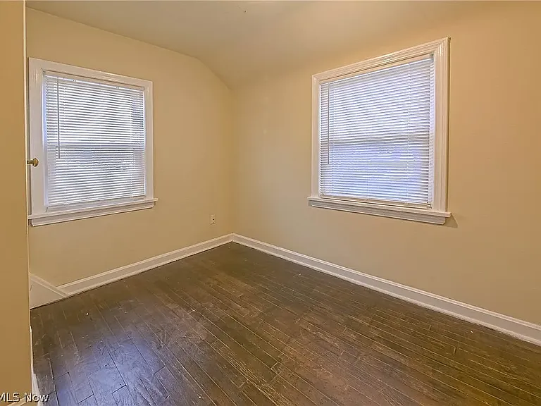21151 Fuller Ave — Photo 15