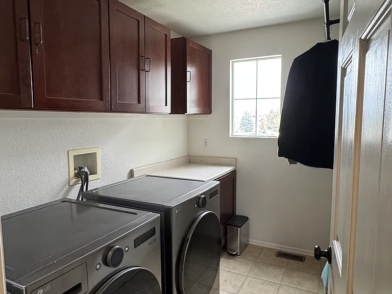 4261 Eagle Ridge Way — Photo 35