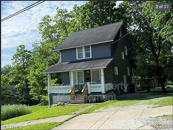 4th image of 692 W Thornton St