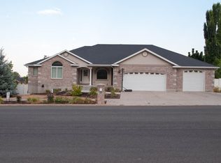 243 Hillside Dr, Smithfield, UT 84335