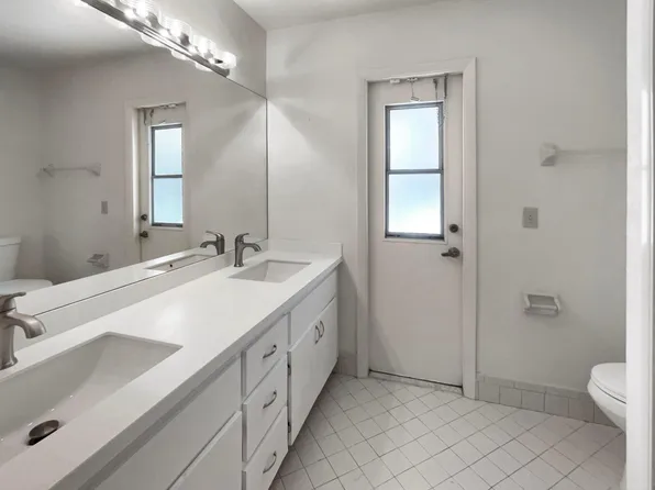 11028 NW 5th Manor, Coral Springs, FL 33071