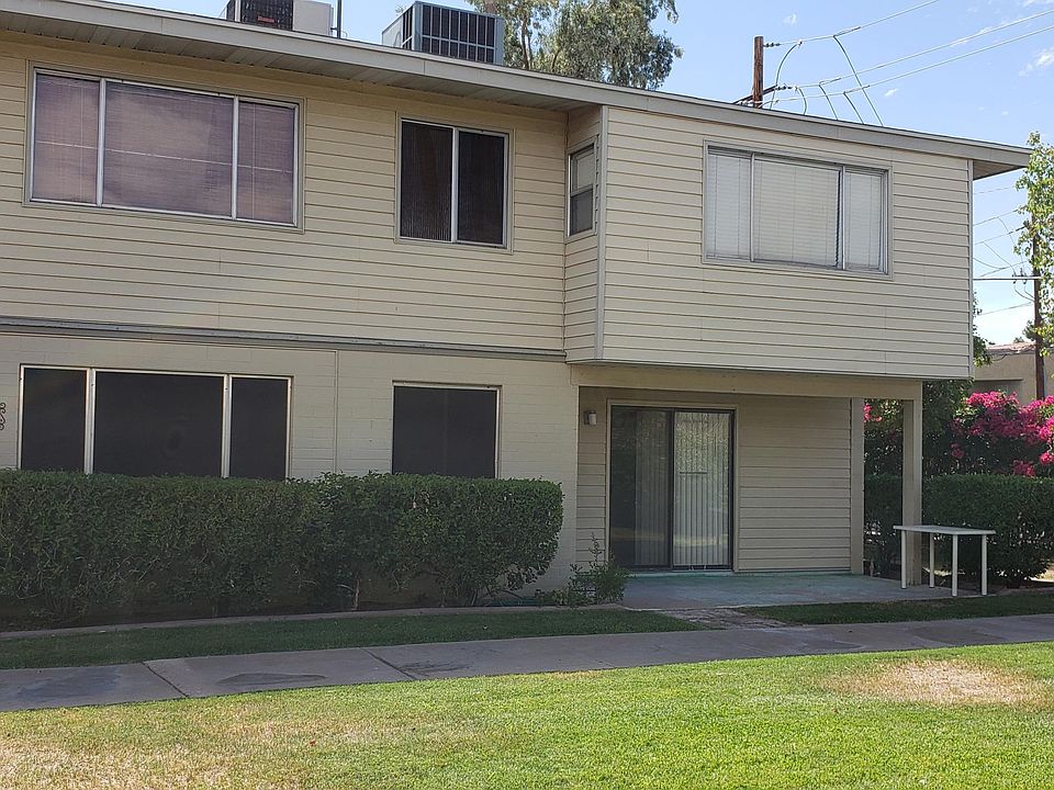 2nd image of 2637 W Rose Ln