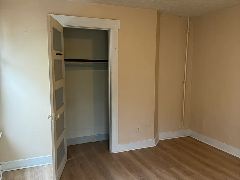211 Alberta St #213C — Photo 2