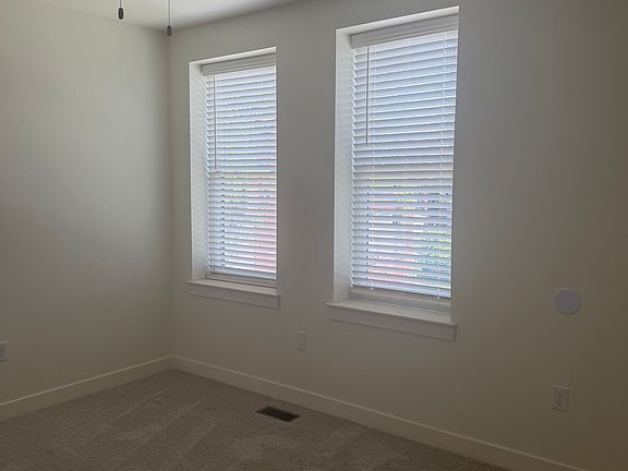 4th image of 3922-3924 Louisiana Ave