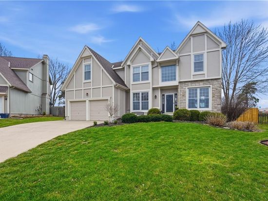 13152 S Summit St, Olathe, KS 66062