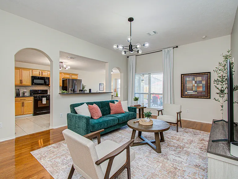 7211 Crescent Mills Dr — Photo 6