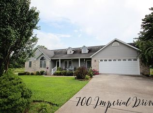 700 Imperial Dr, Sparta, TN 38583