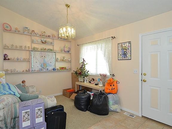3rd image of 3591 S Pleasant Green Dr