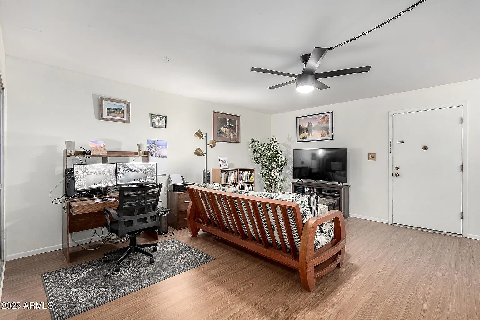 1 bed, 733 sqft, $1,200 — Photo 2