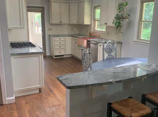 35 Cherry Brook Rd, Canton, CT 06019