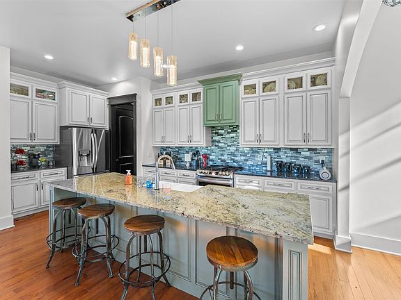 5th image of 4370 Veterans Memorial Hwy