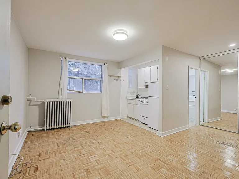 33 Maitland St #303 — Photo 6