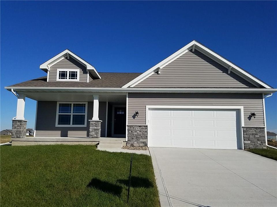 1st image of 4221 NW Linwood Dr