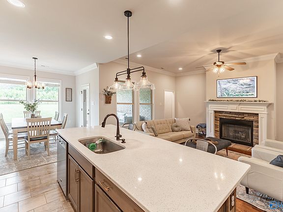 4th image of 9008 Mountain Preserve Blvd