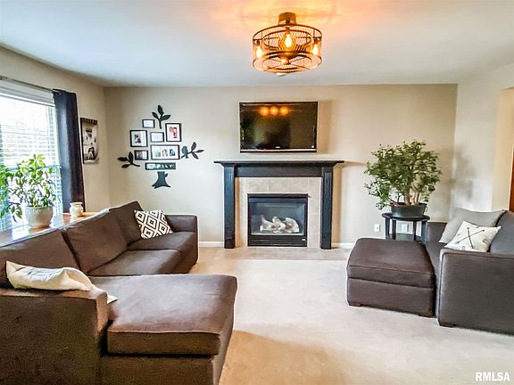 3rd image of 1503 Noel Dr