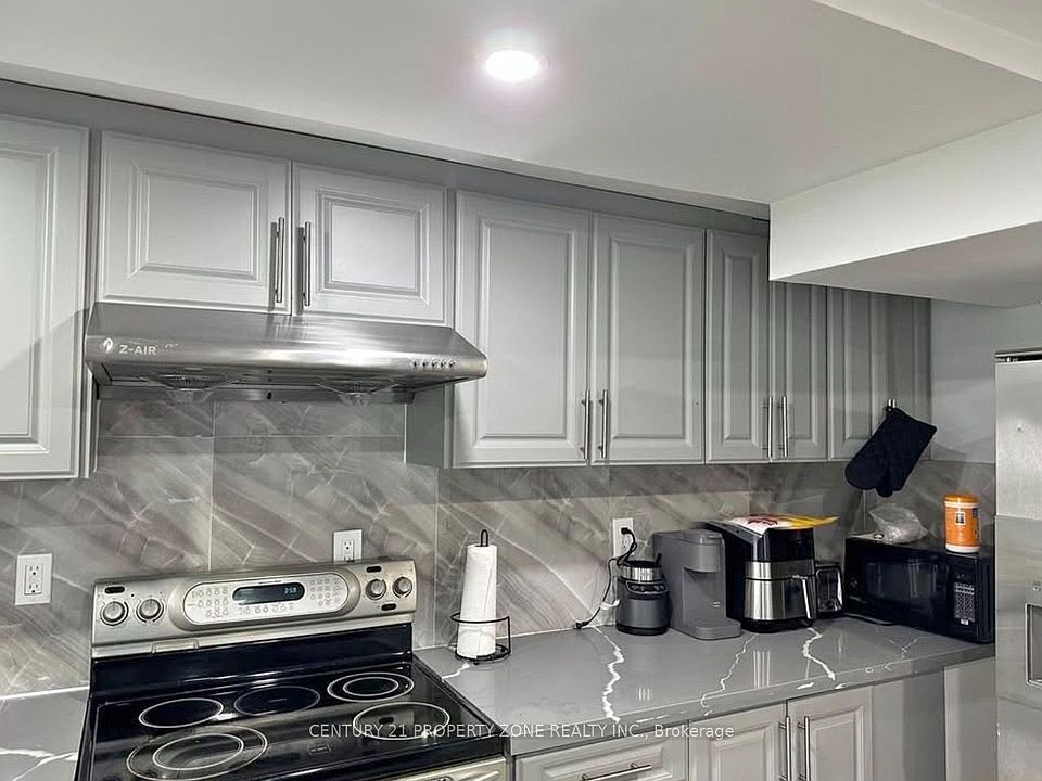 1st image of 233 Ravenscroft Rd #Basement