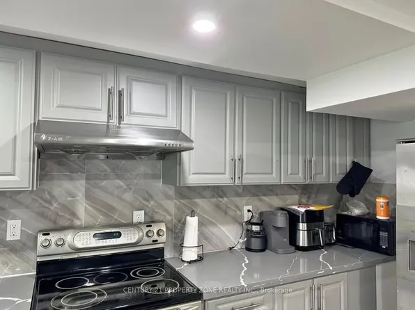 233 Ravenscroft Rd #Basement, Ajax, ON L1T 2T5
