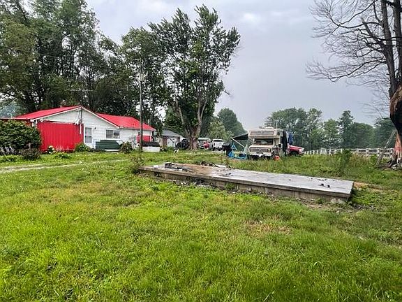 3rd image of 12255 N Highway 1247