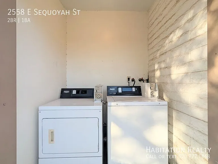 2558 E Sequoyah St — Photo 11