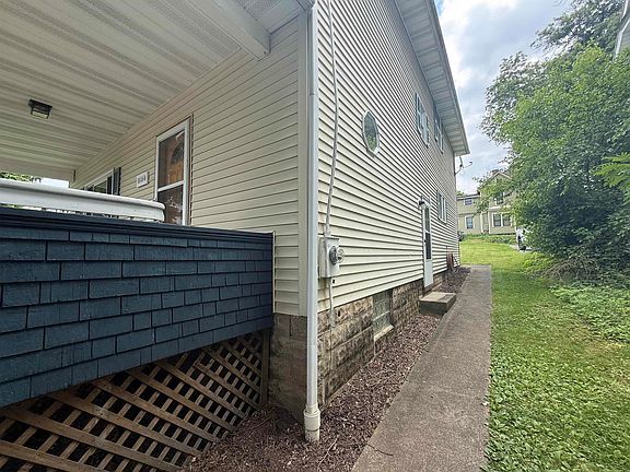 3rd image of 528 Union Ave