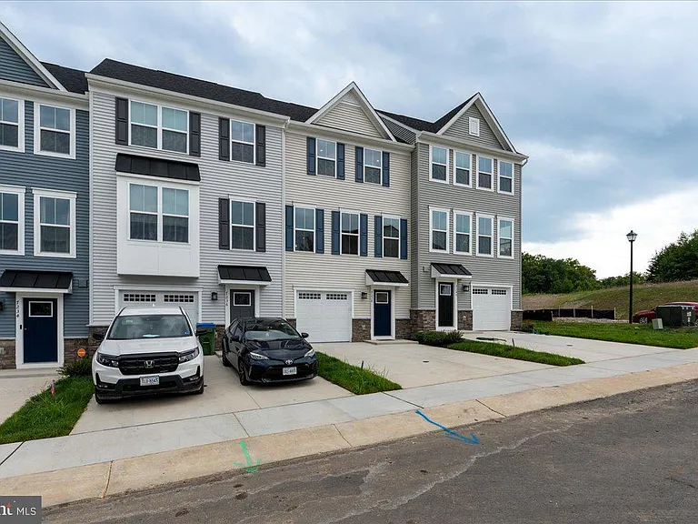 7238 Musca Shire Ln — Photo 2
