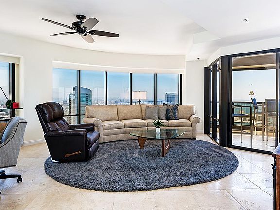 3rd image of 200 Harbor Dr #3302R