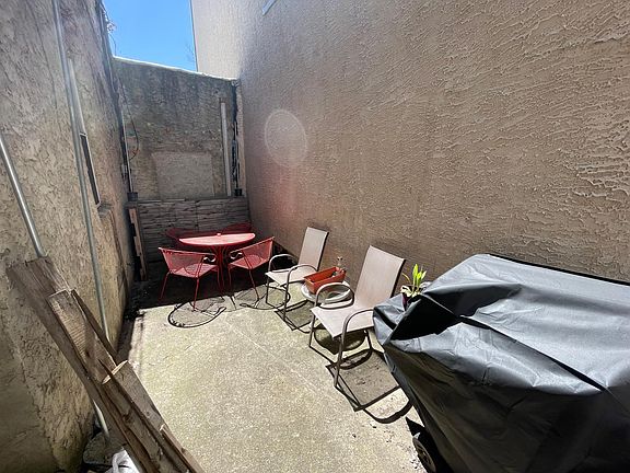 Patio courtyard!