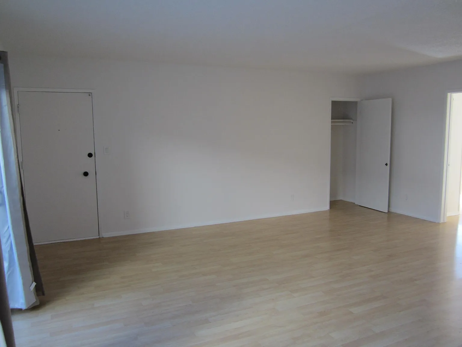 2 bed, $3,800 — Photo 4