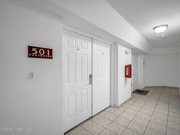 5th image of 800 Del Rio Way APT 501