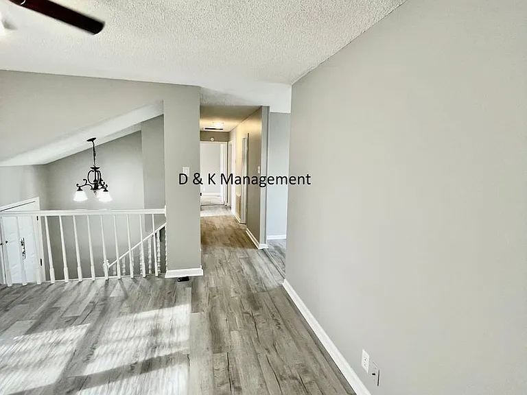 1312 Graycreek Ln — Photo 7